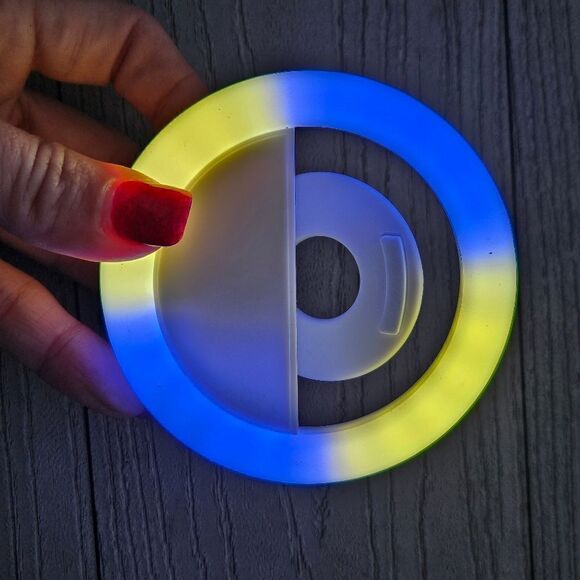 BOWER Phone selfie circle ring light, preloved no box - Picture 10 of 16